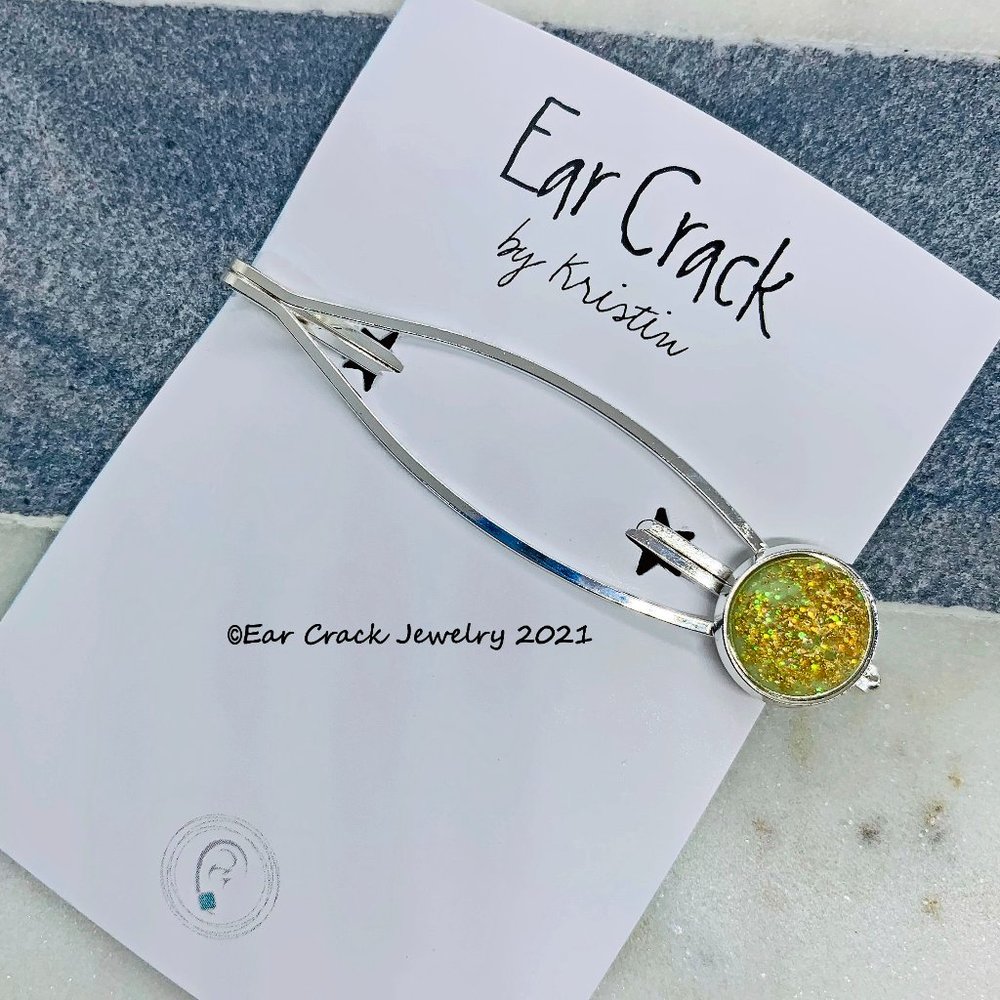 Handmade - Hair Pin with Green & Gold Resin Setting